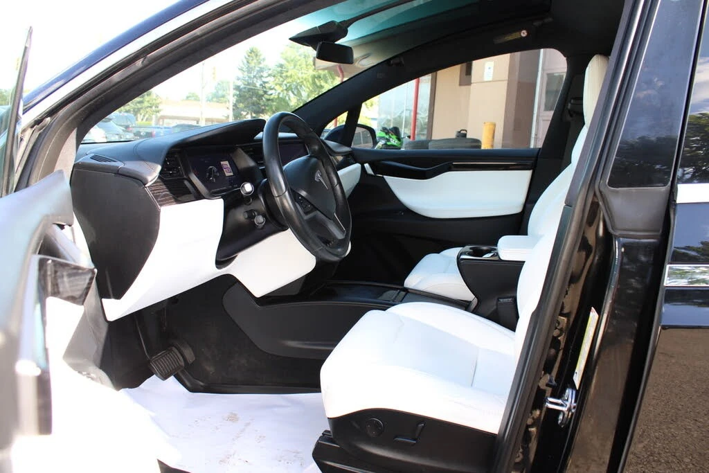 Tesla Model X 4x4* LONG RANGE* PANO, снимка 4 - Автомобили и джипове - 55433902