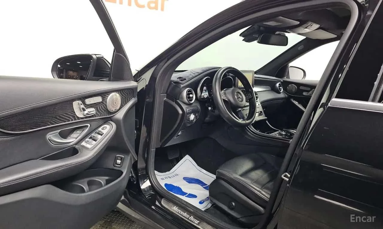 Mercedes-Benz GLC 220 4MATIC Premium | АВТОФИНАНСИРАНЕ, снимка 10 - Автомобили и джипове - 55694732