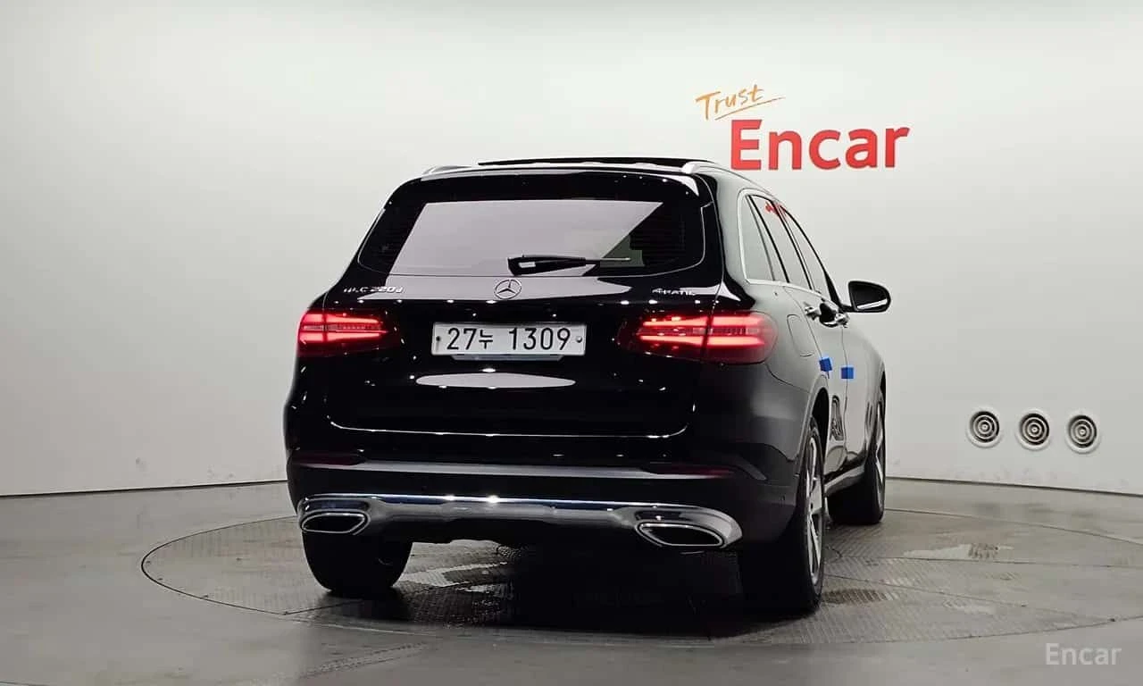Mercedes-Benz GLC 220 4MATIC Premium | АВТОФИНАНСИРАНЕ, снимка 4 - Автомобили и джипове - 55694732