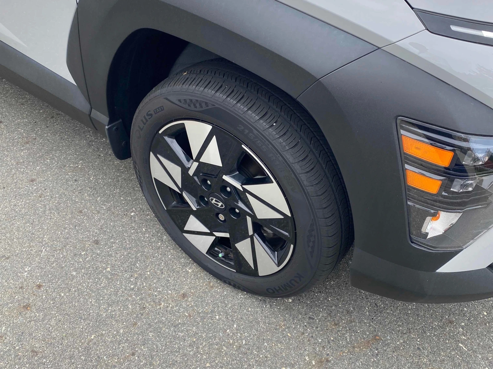 Hyundai Kona * Preferred * CARFAX * ОПЦИЯ ЗА ФИНАНСИРАНЕ , снимка 7 - Автомобили и джипове - 55979875
