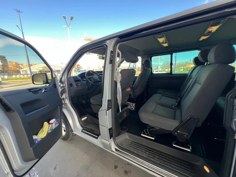 VW Caravelle, снимка 16 - Бусове и автобуси - 53098083