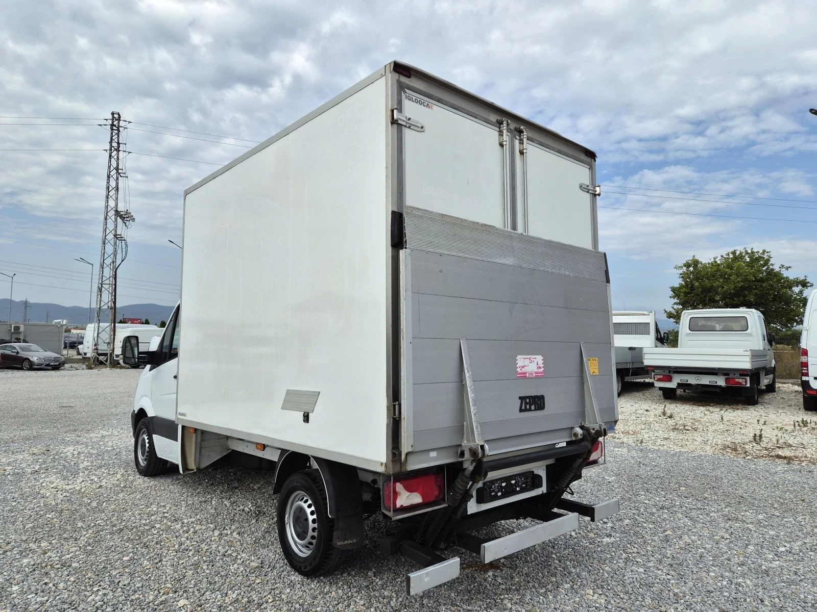 Mercedes-Benz Sprinter 319 CDI * Хладилен * Падащ борд * Автомат * Климатик, снимка 3 - Бусове и автобуси - 55727479