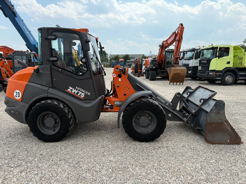 Челен товарач Hitachi ZW 75, снимка 11 - Индустриална техника - 51455041
