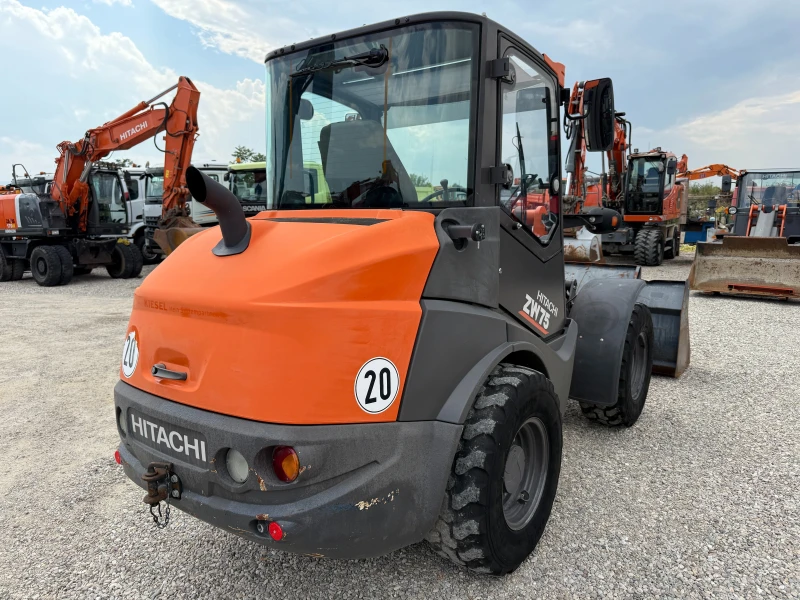 Челен товарач Hitachi ZW 75, снимка 13 - Индустриална техника - 51455041