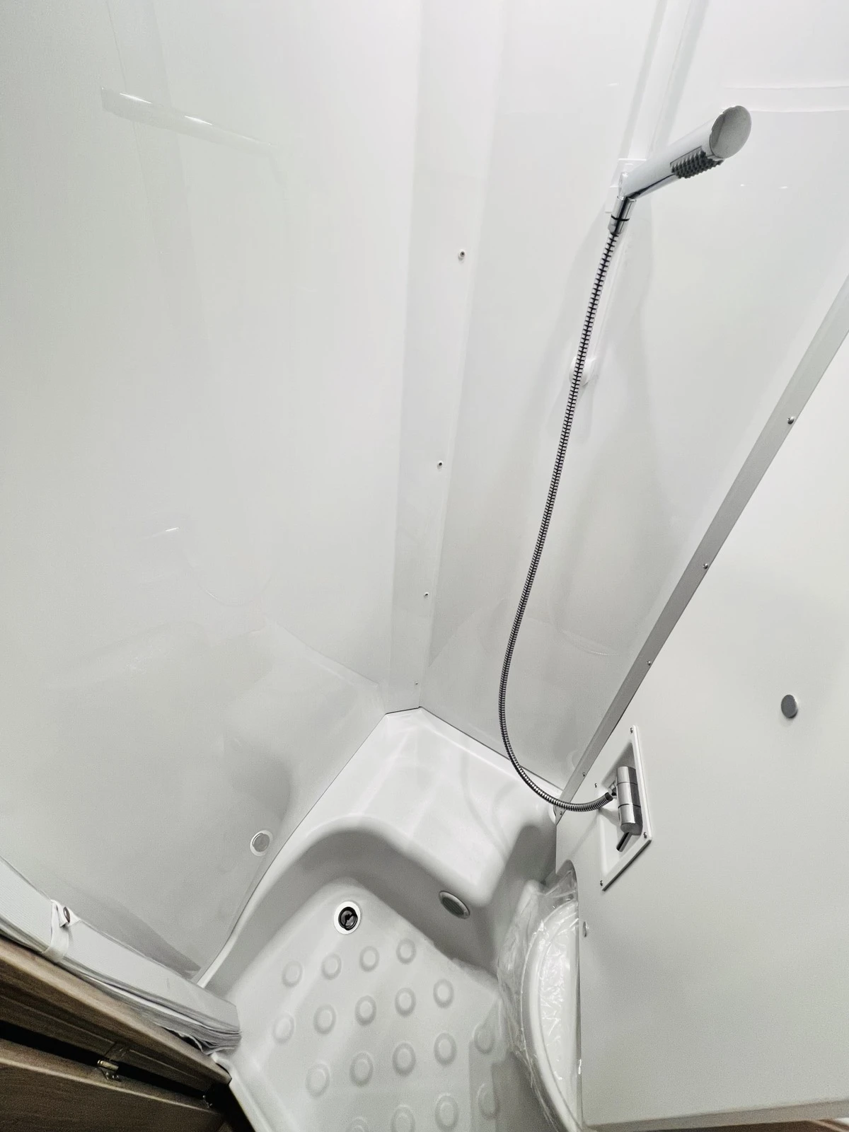 ������ Burstner Lineo T 620 G Active ��������� 2026 | Mobile.bg � ����������� 15