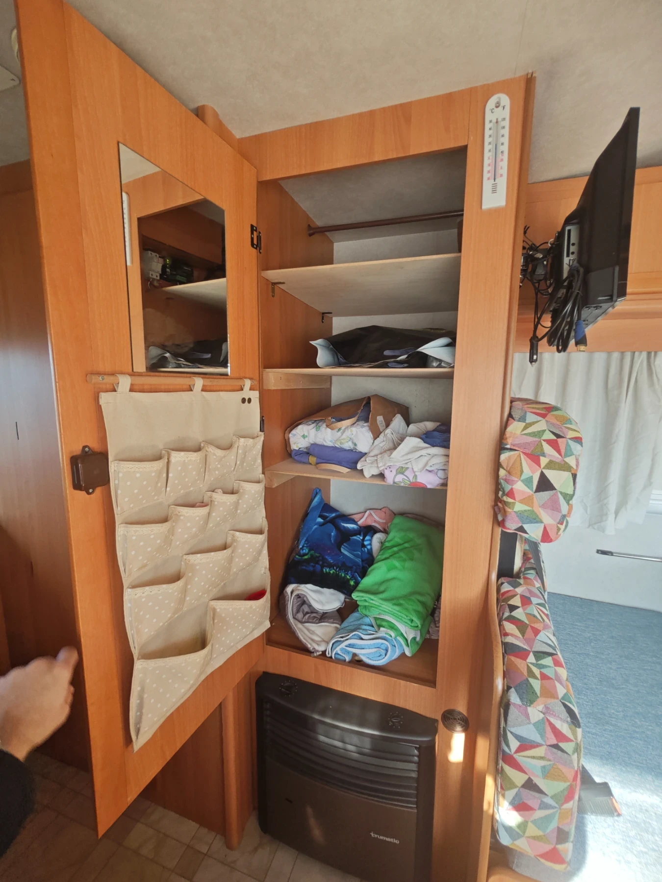 Кемпер Ford Rimor, снимка 10 - Каравани и кемпери - 53838703