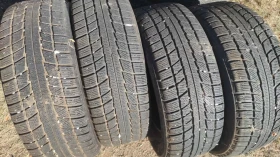 Гуми Зимни 215/65R16, снимка 2 - Гуми и джанти - 47915848