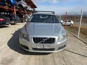 Volvo V70 2.4, снимка 1