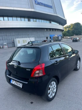 Toyota Yaris Toyota Yaris 1.3/ 87 к.с. | Икономична | Обслужена, снимка 3