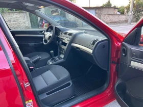 Skoda Octavia 1.6i 102к.с.* ТЕМПОМАТ* КЛИМАТИК* СЕРВИЗНА КНИЖКА*, снимка 10