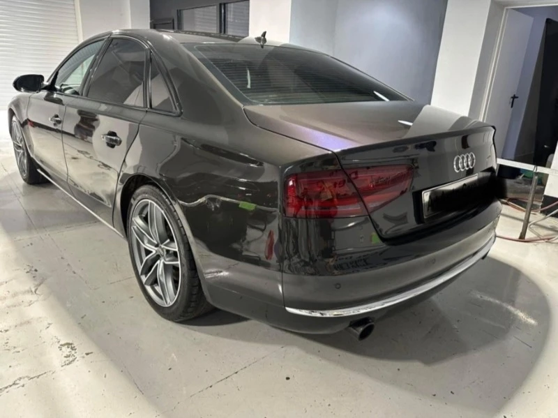 Audi A8 4.2 FSI, снимка 8 - Автомобили и джипове - 46800171