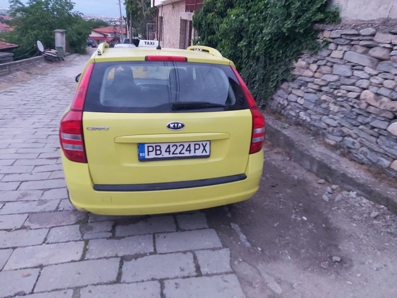 Kia Ceed 1.4 LPG, снимка 3 - Автомобили и джипове - 46950187