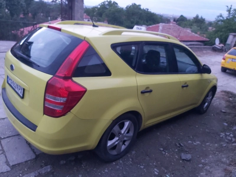 Kia Ceed 1.4 LPG, снимка 2 - Автомобили и джипове - 46950187