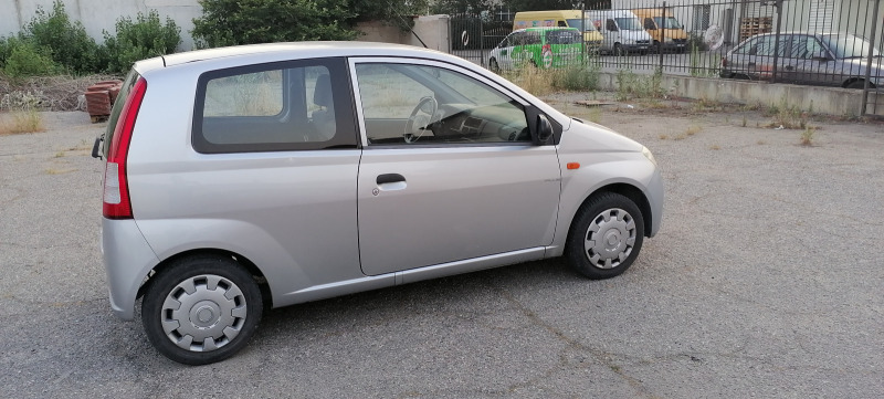 Daihatsu Cuore, снимка 3 - Автомобили и джипове - 46293678