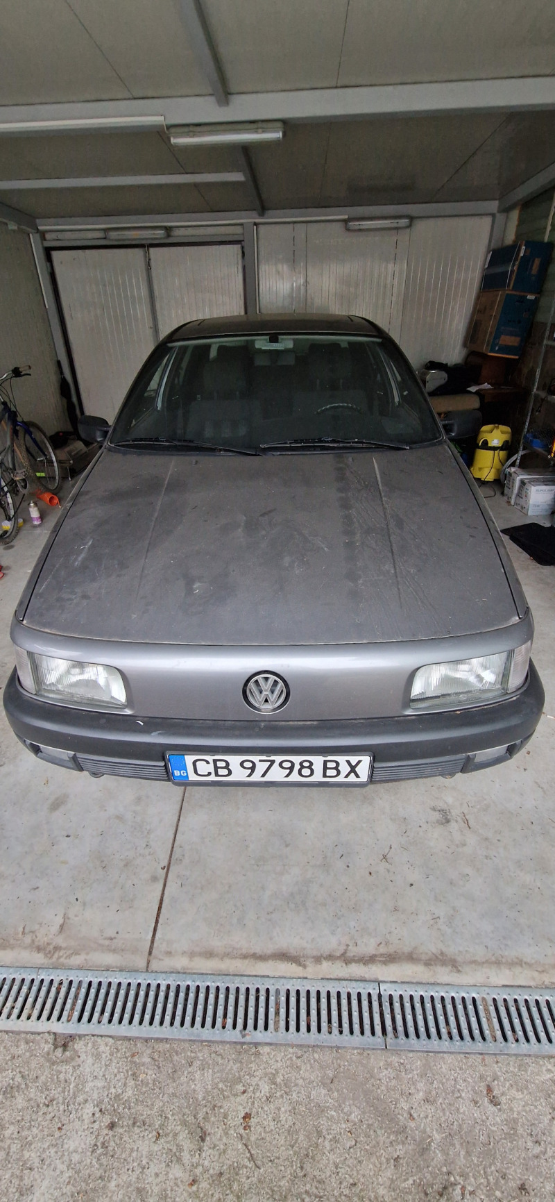 VW Passat  (B3) 1.8 (75 кс), снимка 1 - Автомобили и джипове - 46378613