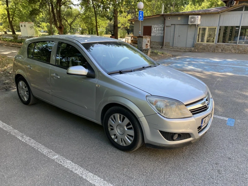 Opel Astra 1.7CDTI, снимка 2 - Автомобили и джипове - 47491208