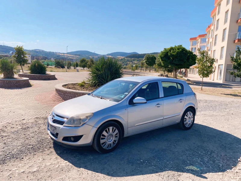 Opel Astra 1.7CDTI, снимка 12 - Автомобили и джипове - 47491208