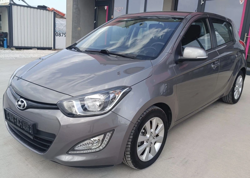 Hyundai I20 Бенз/ГАЗ, снимка 2 - Автомобили и джипове - 49516742