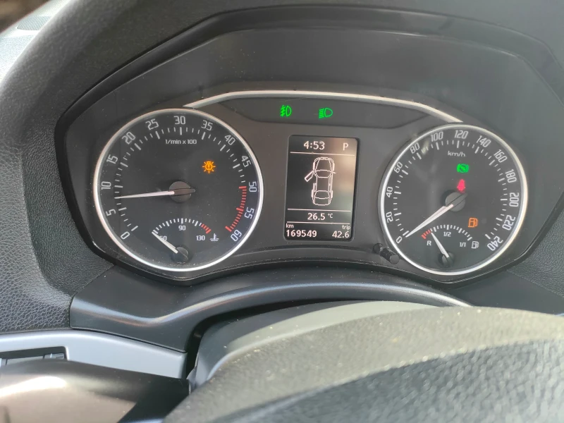 Skoda Octavia 1.6tdi-105ks.Itali, снимка 9 - Автомобили и джипове - 49918711