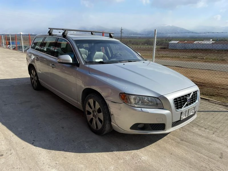 Volvo V70 2.4 - изображение 4