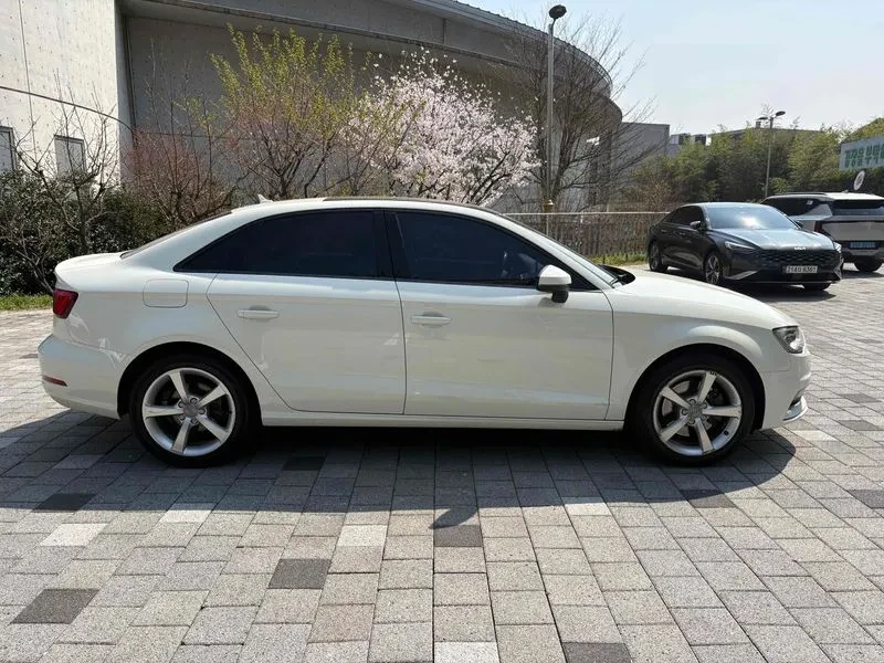 Audi A3 2.0 TDI, снимка 7 - Автомобили и джипове - 54971515