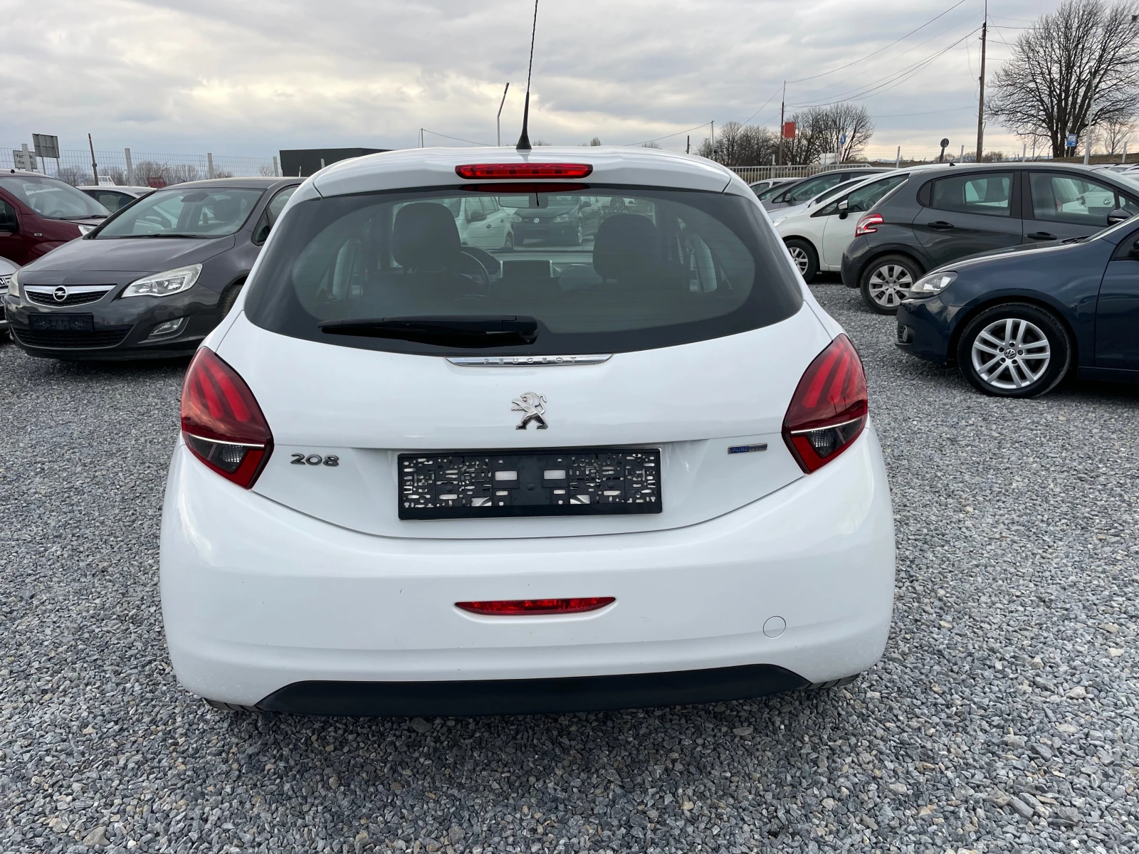 Peugeot 208 1.2 VTI EVRO 6 - изображение 4