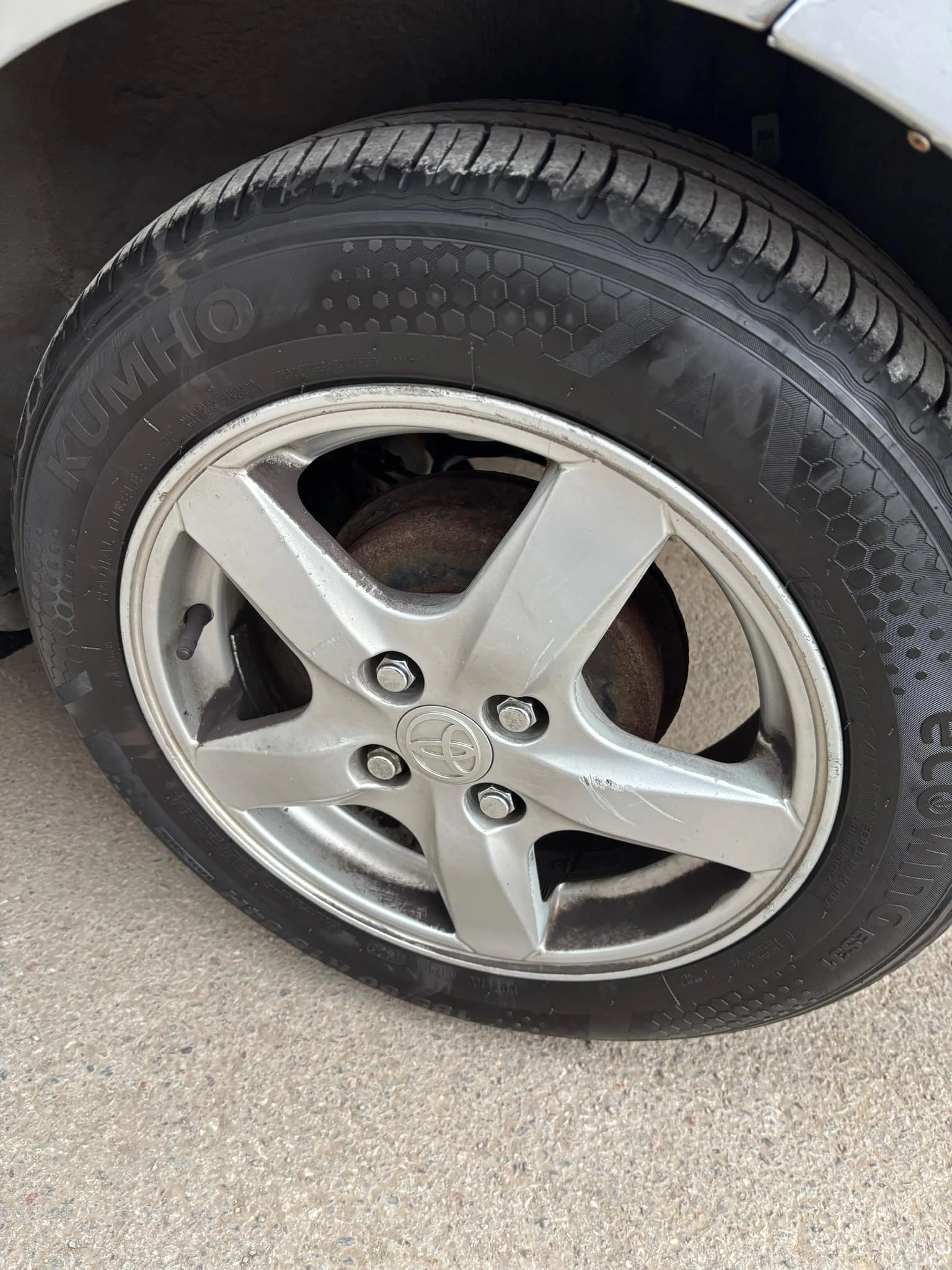 Toyota Yaris  - изображение 9