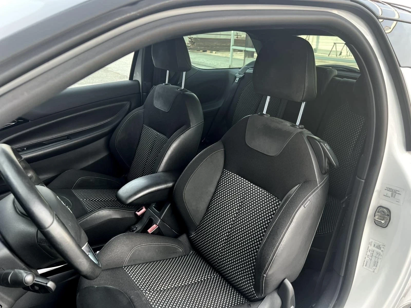 Citroen DS3 1.6 E-HDI NAVI - изображение 10