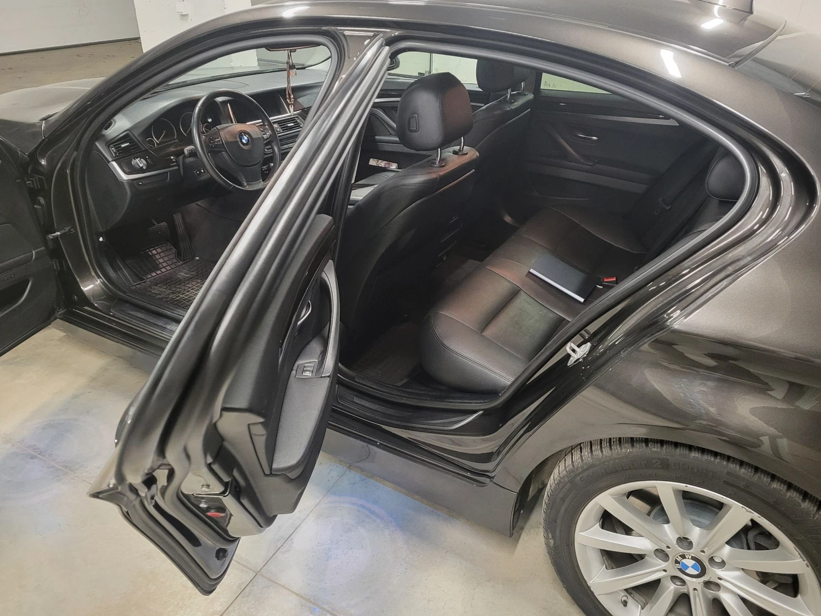 BMW 535 I xdrive  с реална  гаранция и история - изображение 5