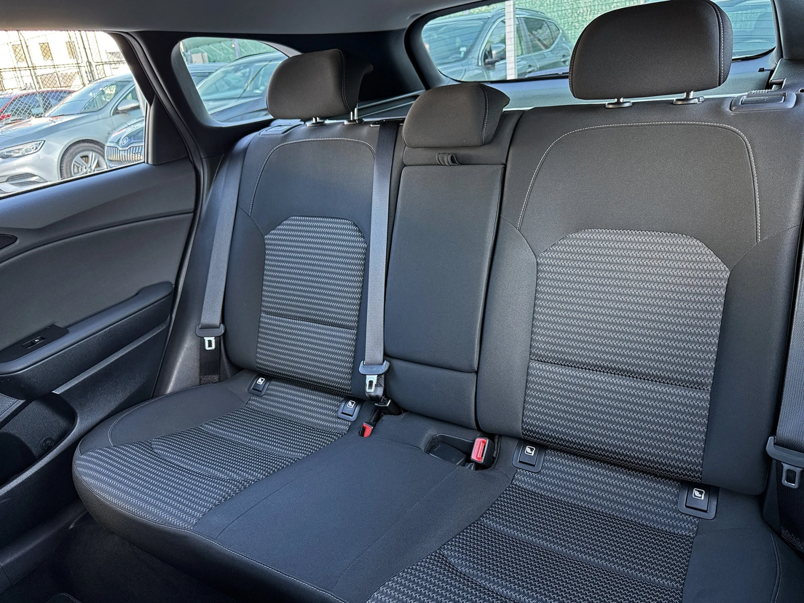 Kia Ceed 1.5 T-GDI | Mobile.bg — изображение 13