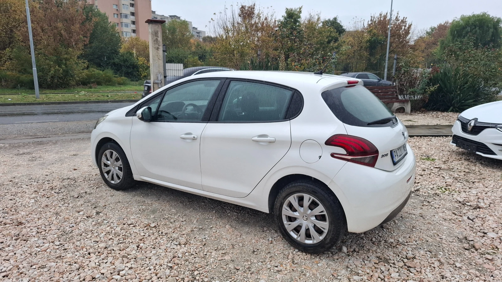 Peugeot 208 1.5 2020 год. | Mobile.bg — изображение 5