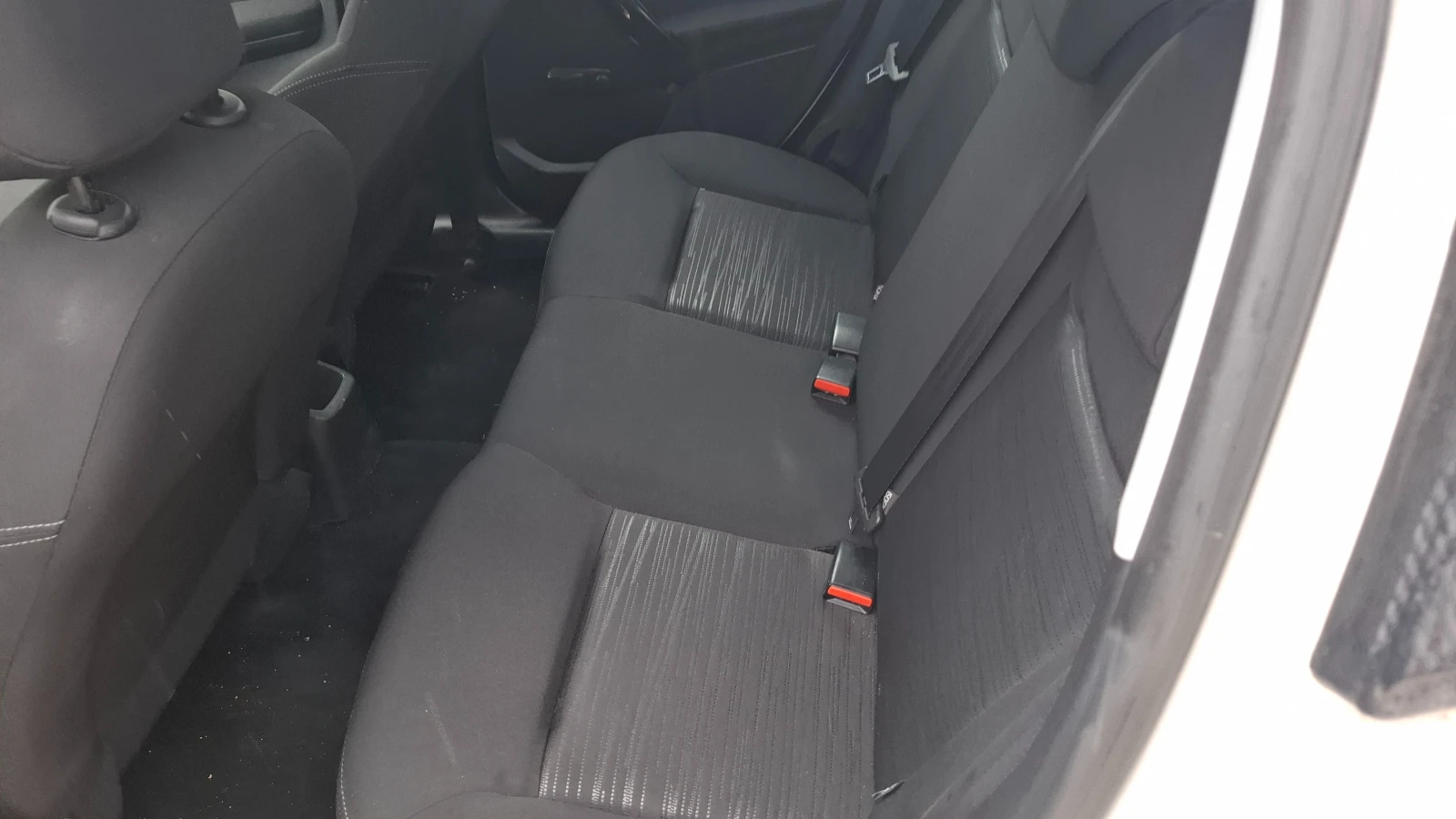Peugeot 208 1.5 2020 год. | Mobile.bg — изображение 13