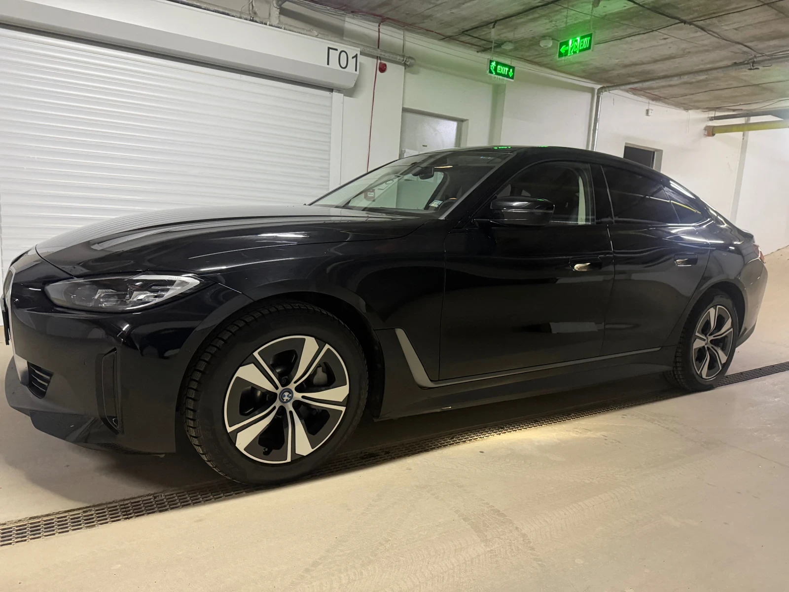 BMW i4 35 | Mobile.bg   11