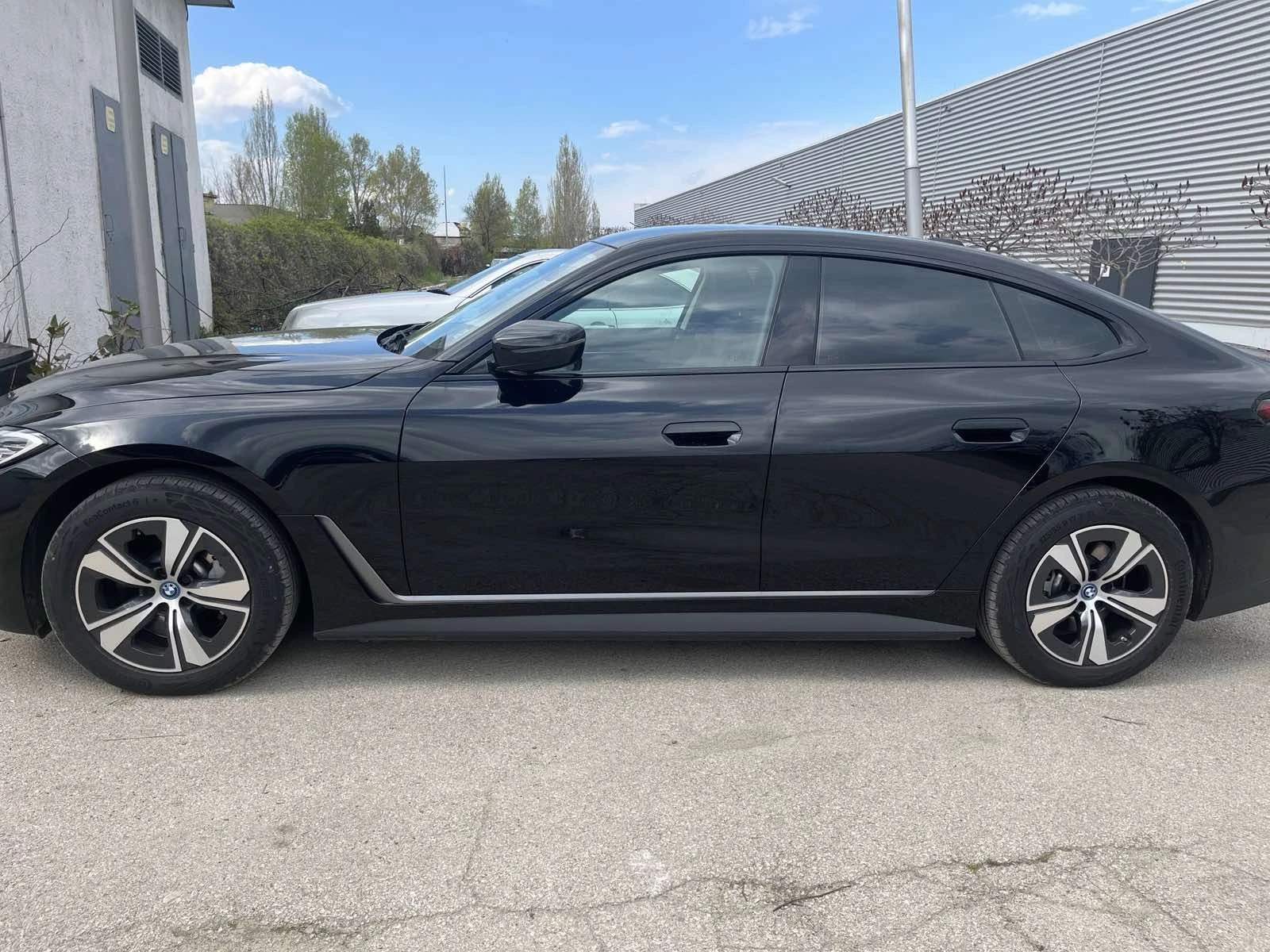 BMW i4 35 - изображение 3