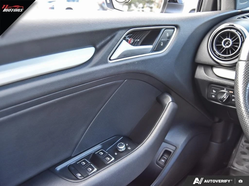 Audi A3 * 4dr Sdn quattro 2.0T Progressiv | NO ACCIDENTS * | Mobile.bg � ����������� 16