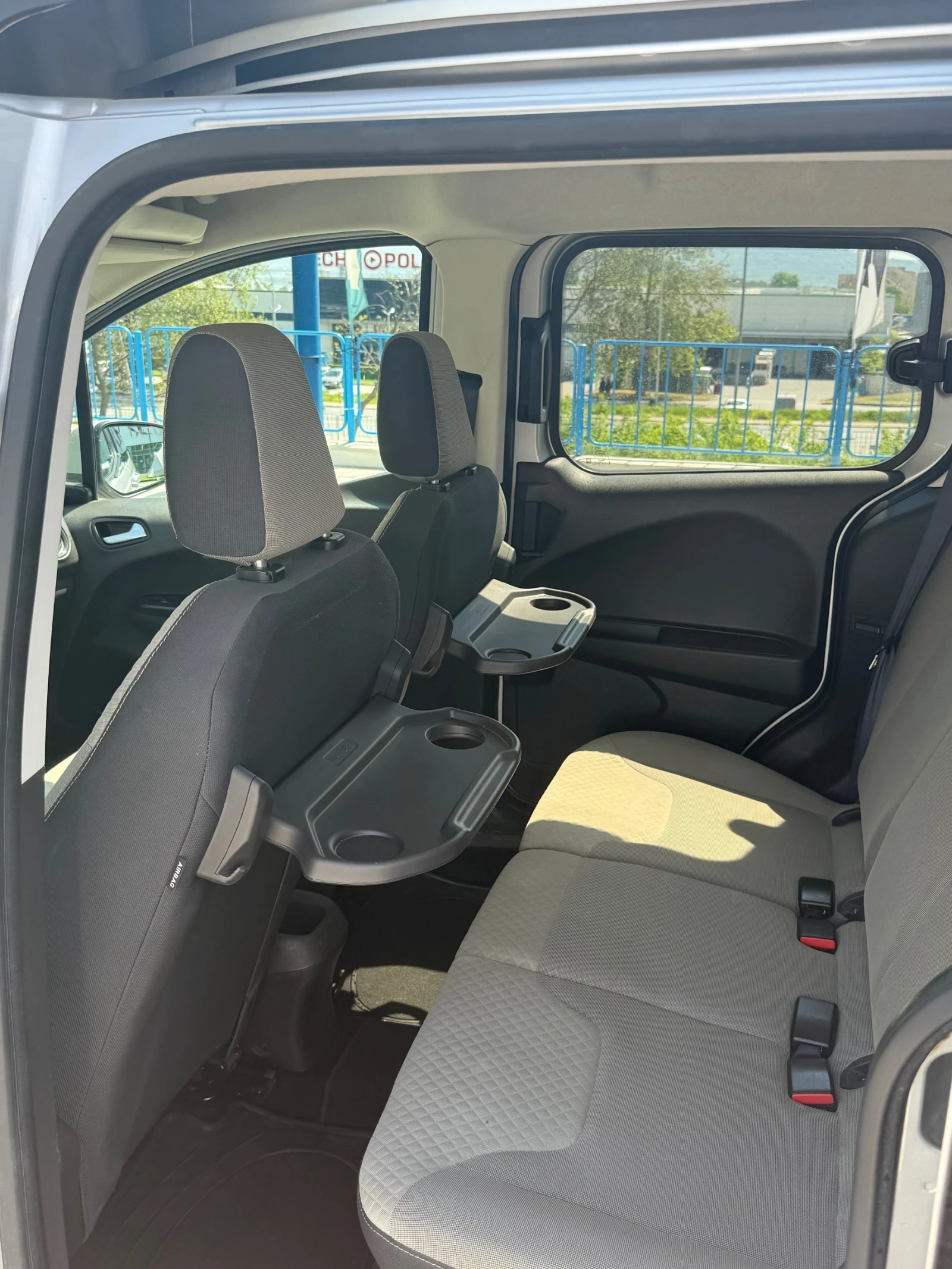 Ford Courier  - изображение 8