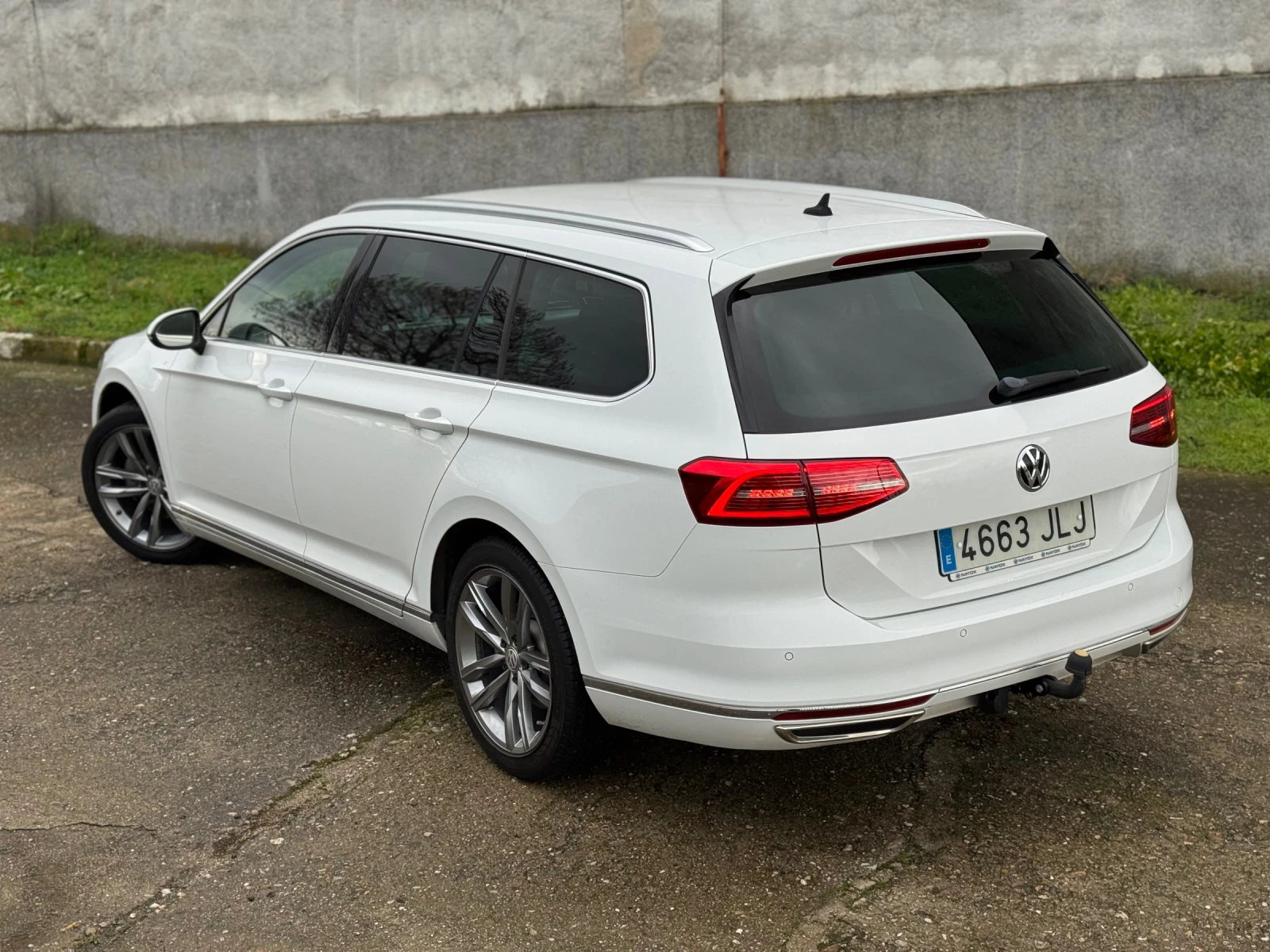 VW Passat 2.0TDI Highline VIRTUAL DISTRONIC | Mobile.bg � ����������� 2