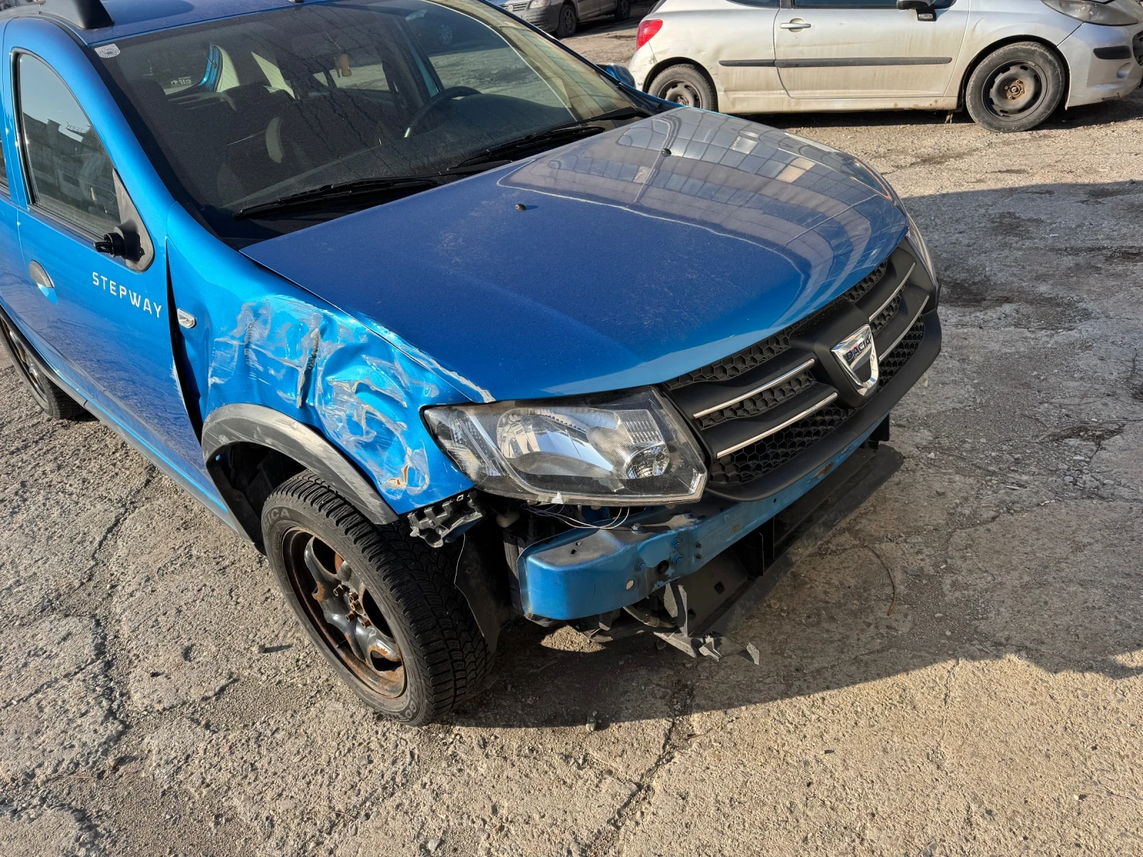 Dacia Sandero  - изображение 8