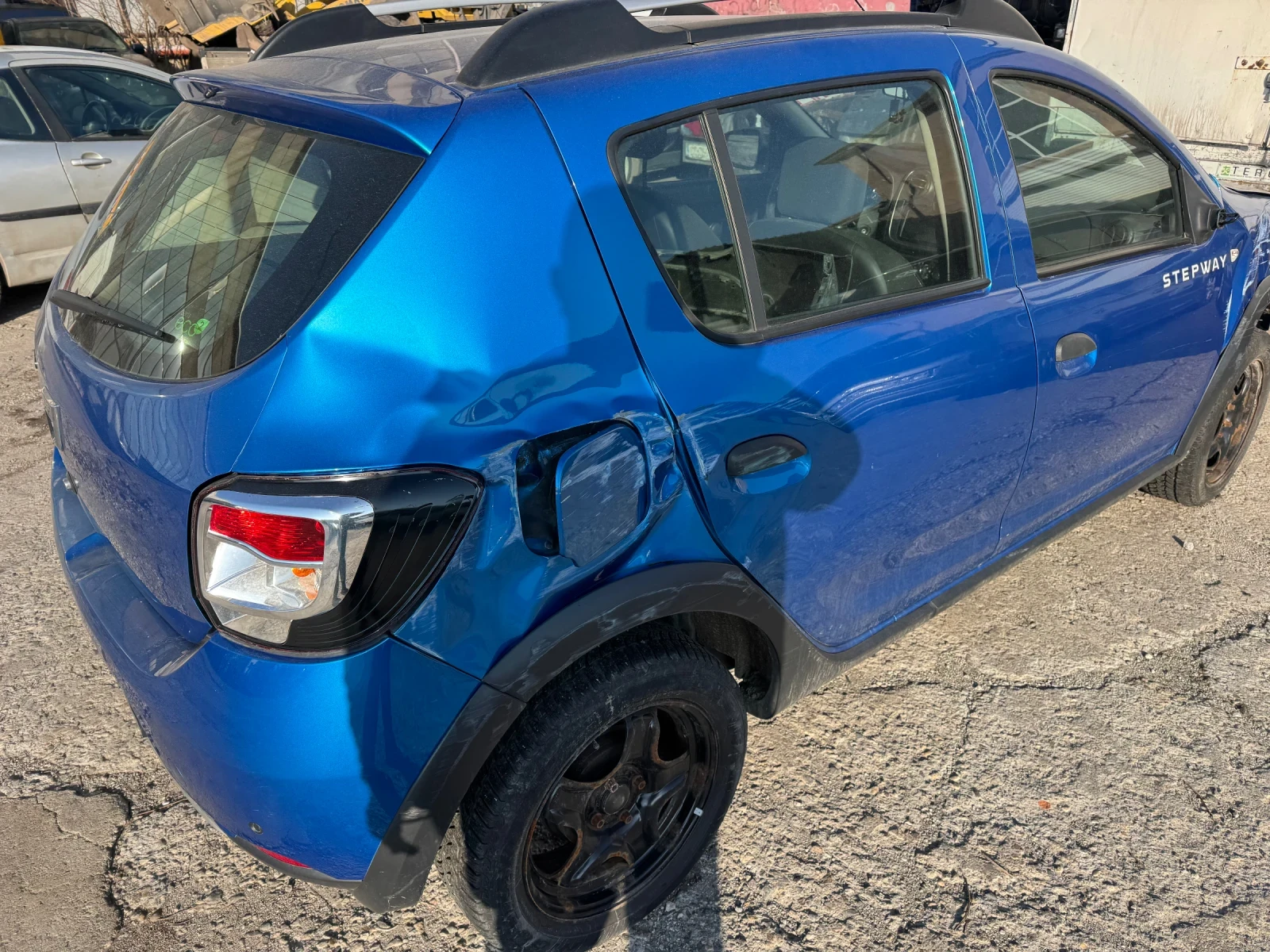 Dacia Sandero  - изображение 5