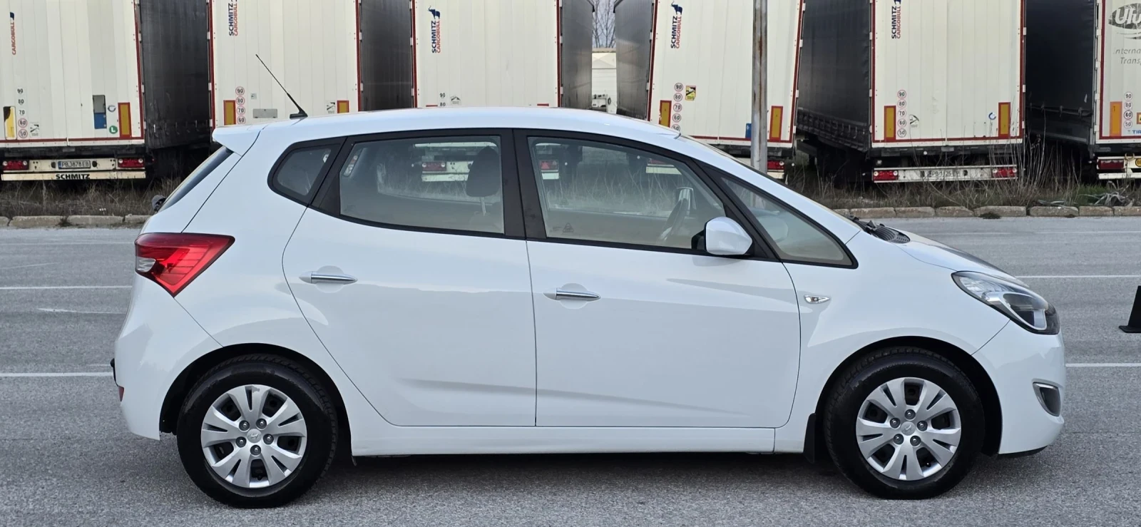 Hyundai Ix20, снимка 8 - Автомобили и джипове - 53851120