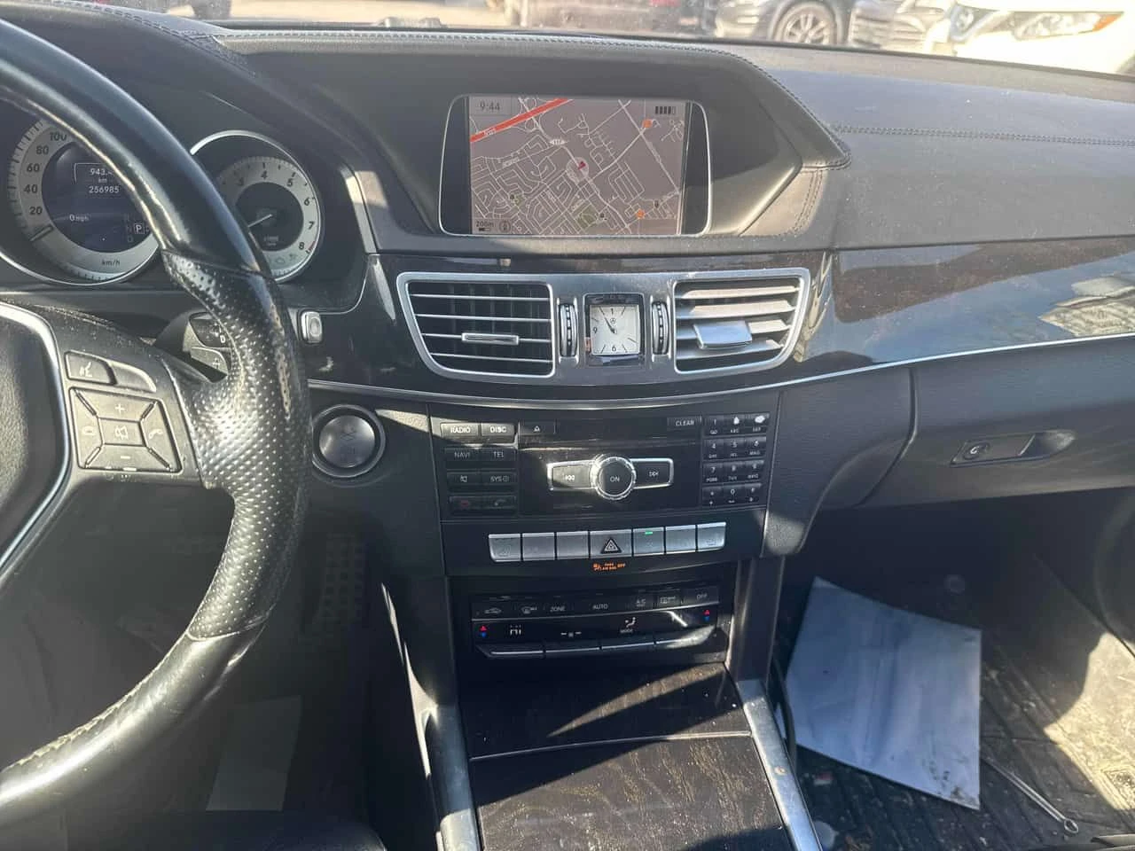 Mercedes-Benz E 400 * CARFAX * 360 * ПОДГРЕВИ * КЕЙЛЕС * NAVI, снимка 9 - Автомобили и джипове - 54032105