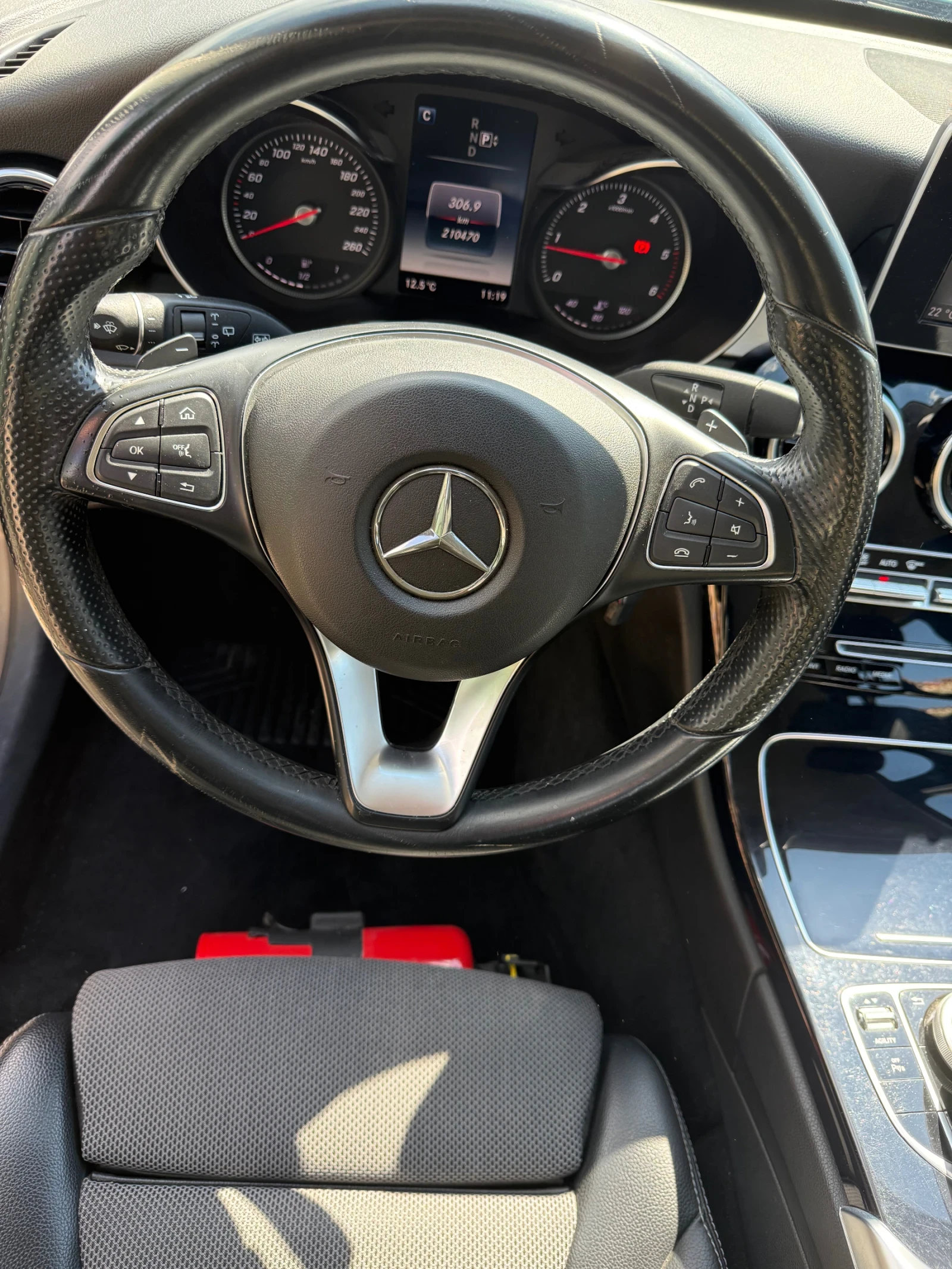 Mercedes-Benz C 220 AMG PACKAGE, снимка 10 - Автомобили и джипове - 54147457