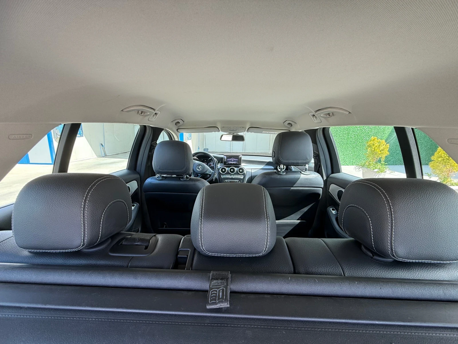 Mercedes-Benz C 220 AMG PACKAGE, снимка 8 - Автомобили и джипове - 54147457