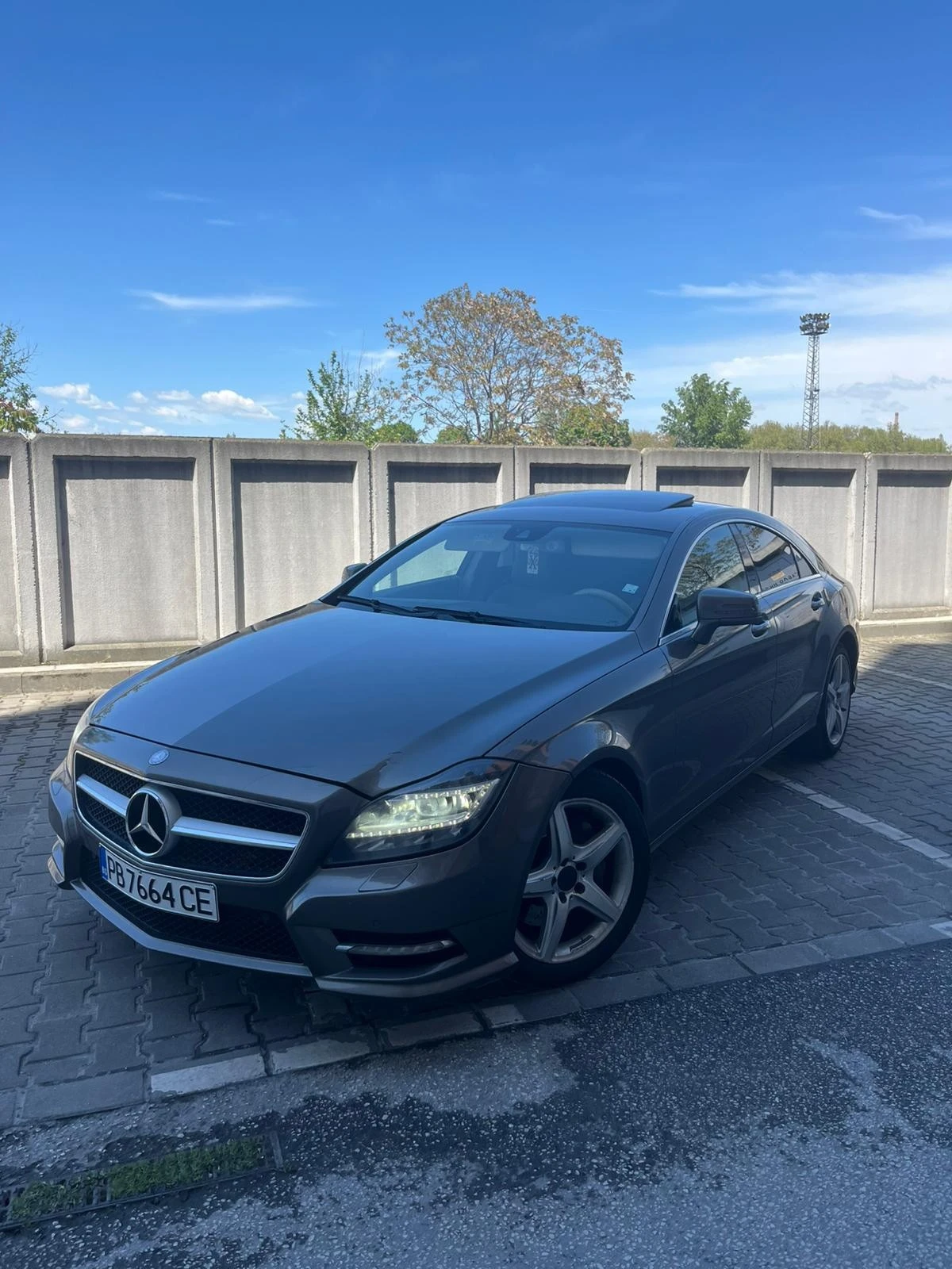 Mercedes-Benz CLS 350 На Задно + Пружини