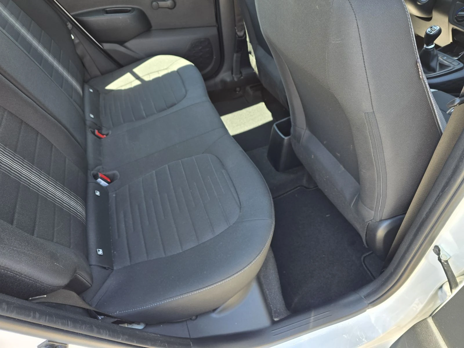 Hyundai I10 1.0 MPi, снимка 12 - Автомобили и джипове - 54792349