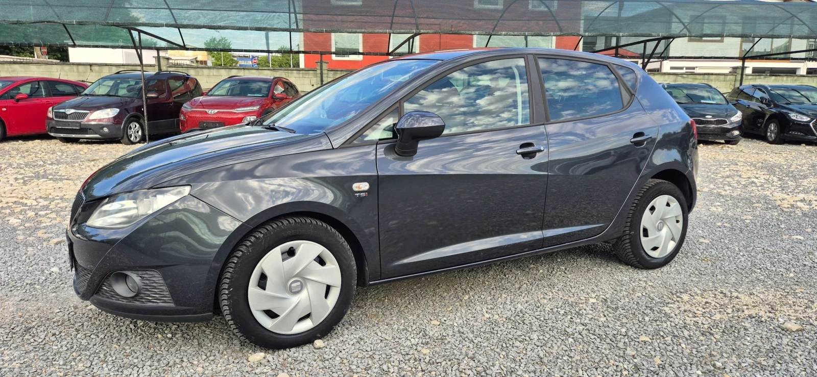 Seat Ibiza 1.2, снимка 3 - Автомобили и джипове - 54921746