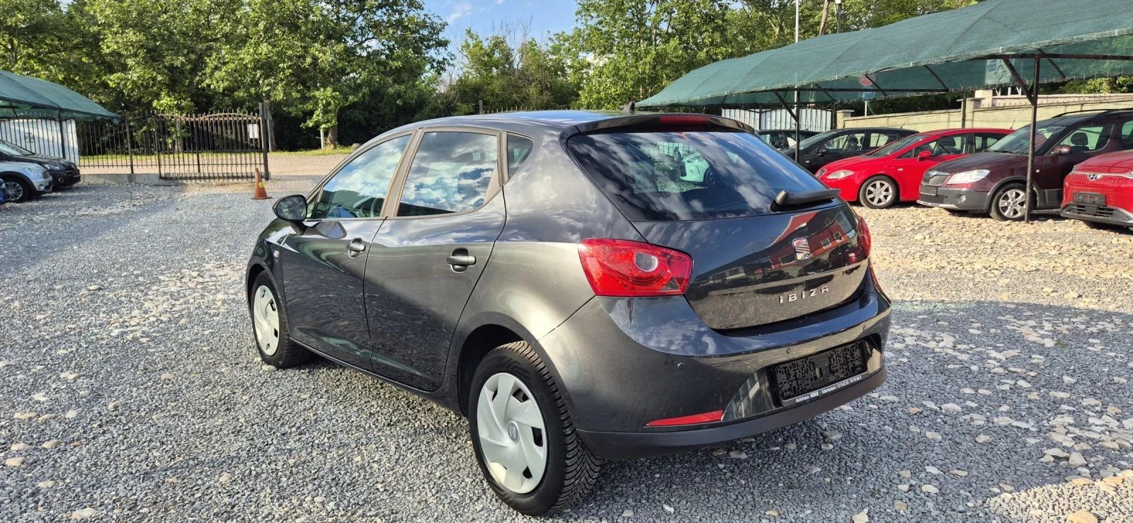 Seat Ibiza 1.2, снимка 9 - Автомобили и джипове - 54921746
