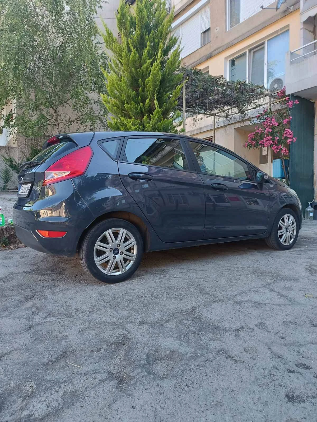 Ford Fiesta, снимка 3 - Автомобили и джипове - 55012761