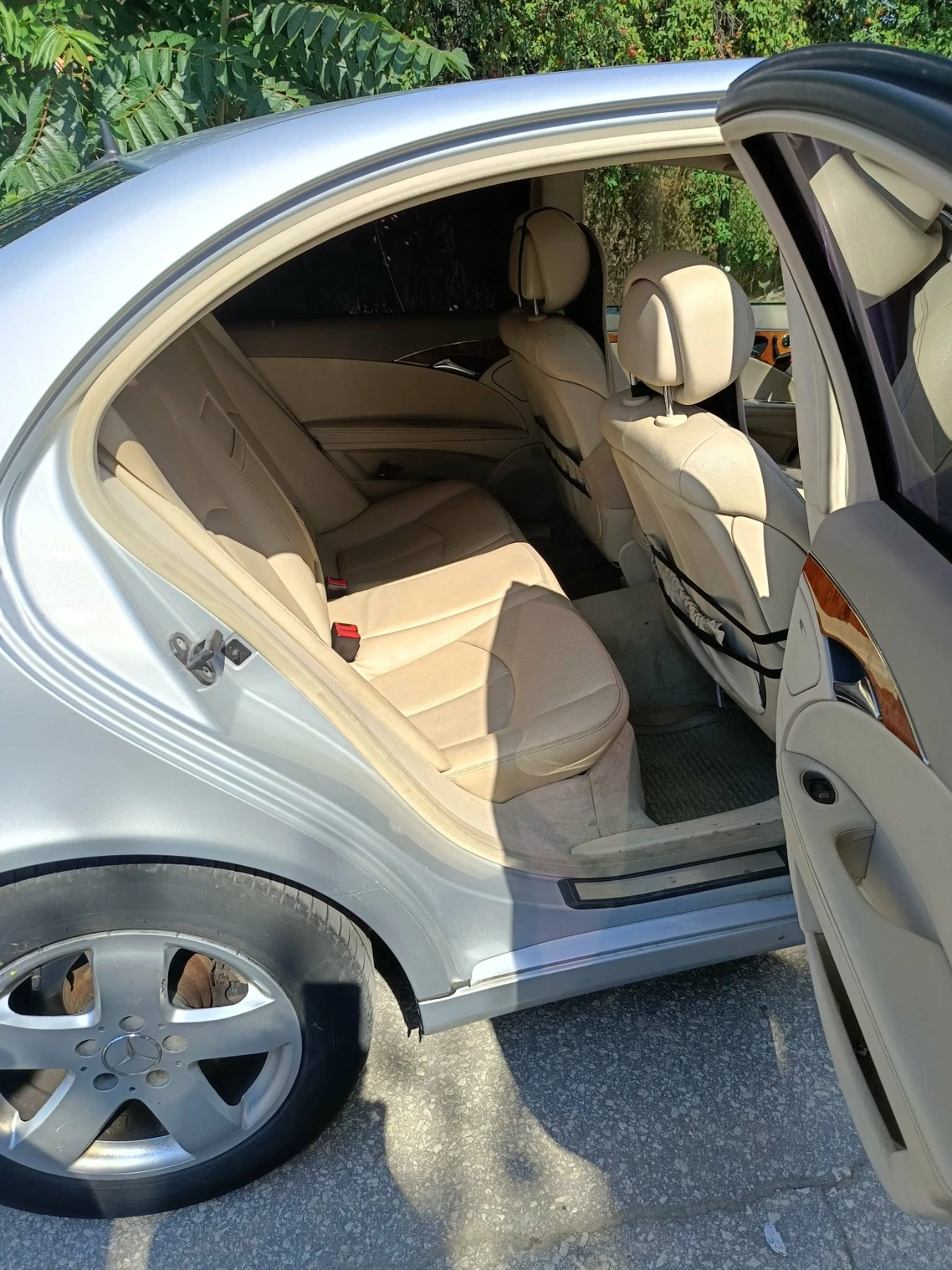 Mercedes-Benz E 280, снимка 6 - Автомобили и джипове - 55098298