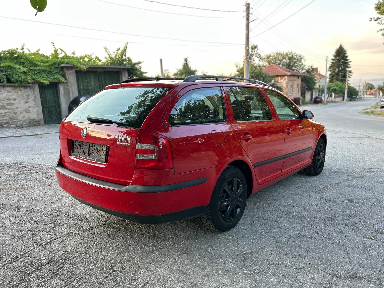 Skoda Octavia 1.6i 102к.с.* ТЕМПОМАТ* КЛИМАТИК* СЕРВИЗНА КНИЖКА*, снимка 6 - Автомобили и джипове - 55105509